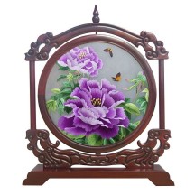Suzhou Double-Sided Embroidery – Fully Handmade Embroidered Ornament