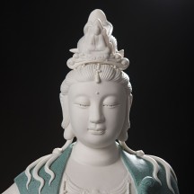 New Chinese-Style Guanyin Statue – Water-Moon Serene Bodhisattva