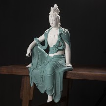 New Chinese-Style Guanyin Statue – Water-Moon Serene Bodhisattva