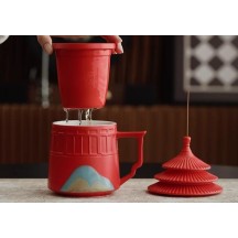 Palace Museum Guochao Distant Mountains Incense Holder Mug – High-End Gift Box with Tea-Water Separation Design
