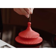 Palace Museum Guochao Distant Mountains Incense Holder Mug – High-End Gift Box with Tea-Water Separation Design