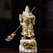 Wealth-Bringing Guan Gong Figurine – God of War and Fortune Statue