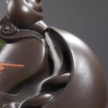 Zisha Backflow Incense Burner – "Mountain Stream" Creative Aromatherapy Decor with Smoke-Watching Effect