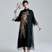 Chinese-Style 100% Silk Heavily Embroidered Qipao – New Vintage-Inspired Traditional Dress