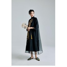 Chinese-Style 100% Silk Heavily Embroidered Qipao – New Vintage-Inspired Traditional Dress