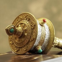 Hand crank wheel ornaments decorative crafts copper relief hand crank base